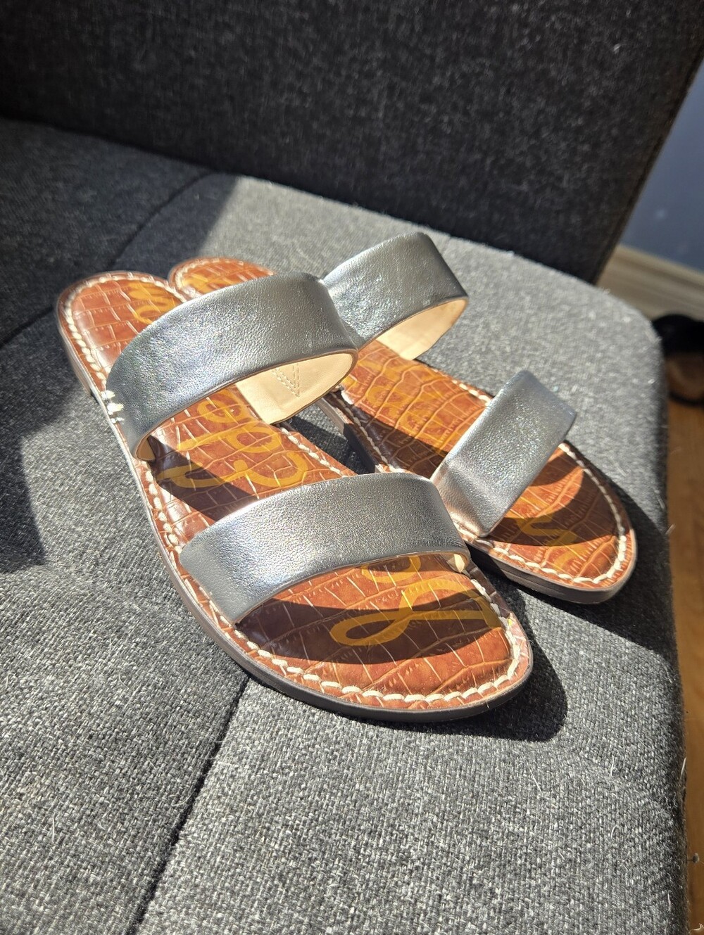 Sam Edelman Gala Silver Leather Slides Sz 7.5 Runs Short (Est. Fit 6.5)